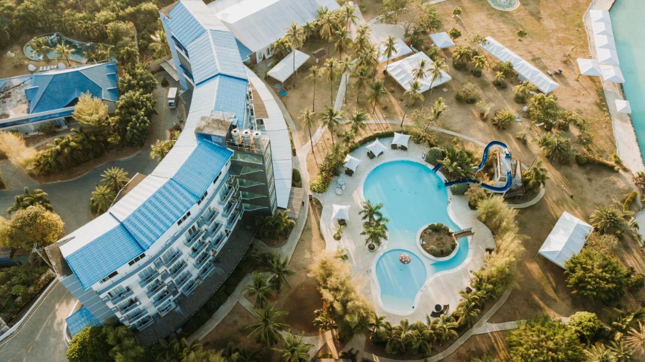 Solea Seaview Resort Lapu-Lapu City Exterior photo