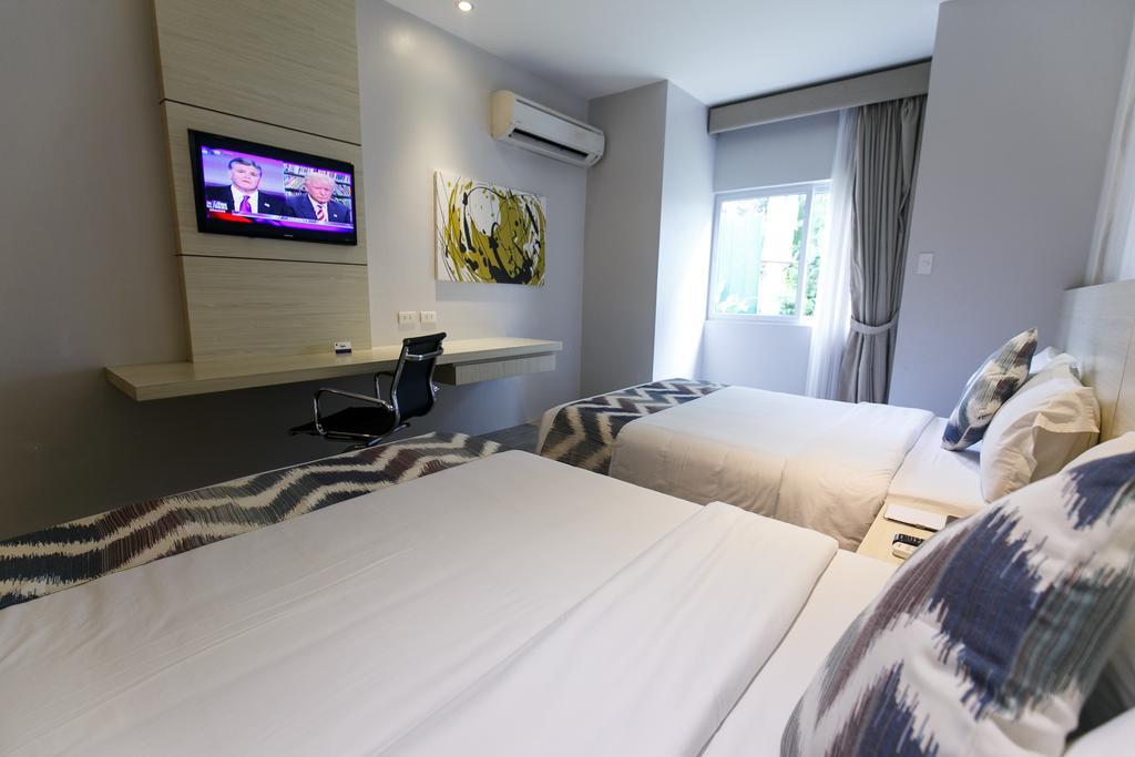 Solea Seaview Resort Lapu-Lapu City Exterior photo